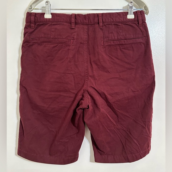 EUC UNIQLO Burgundy Cotton Chino Shorts 7” - Picture 2 of 4
